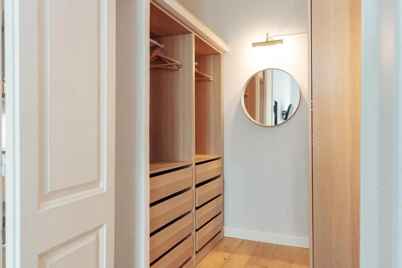 Casa Atlas Barcelona 0*,